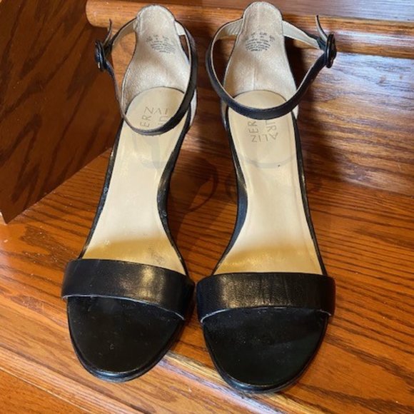 NATURALIZER SIZE 1Om BLACK OPEN TOE DRESS SANDALS - Picture 1 of 4